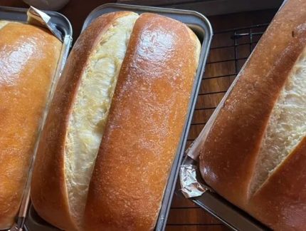 Soft Sourdough Sandwich Bread